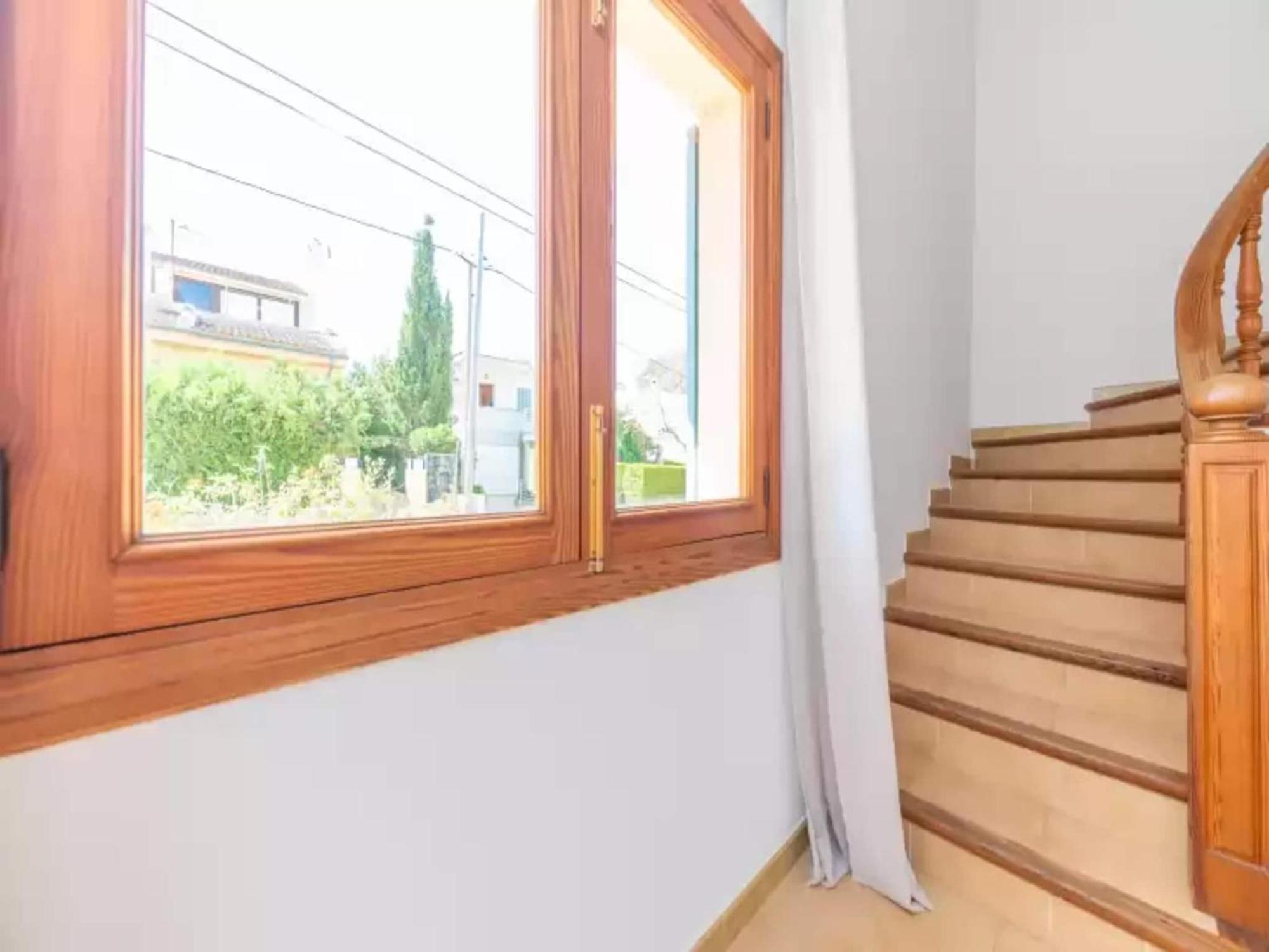 Wondrous House In Marina Manresa